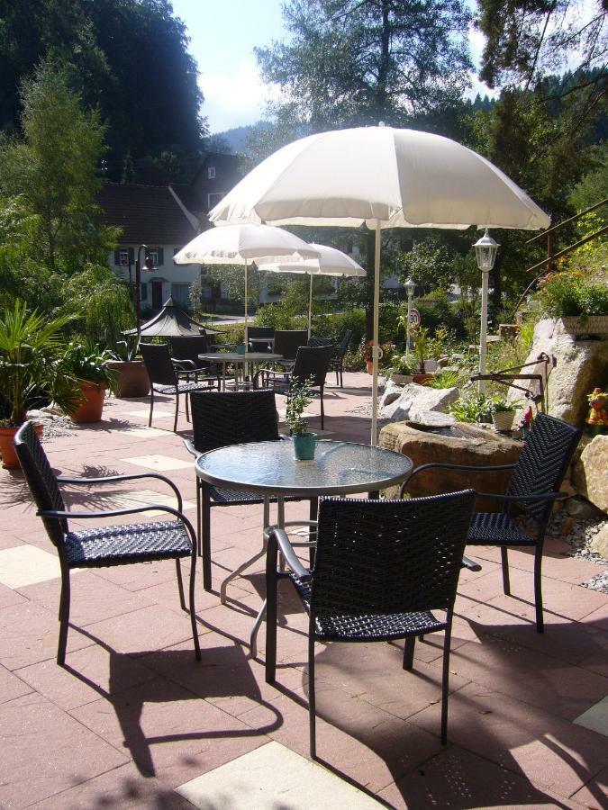 Adieu Alltag: Pension Oesterle Im Schwarzwald Schonmunzach Εξωτερικό φωτογραφία